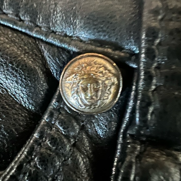 GIANNI VERSACE Leather pant. - Picture 9 of 17